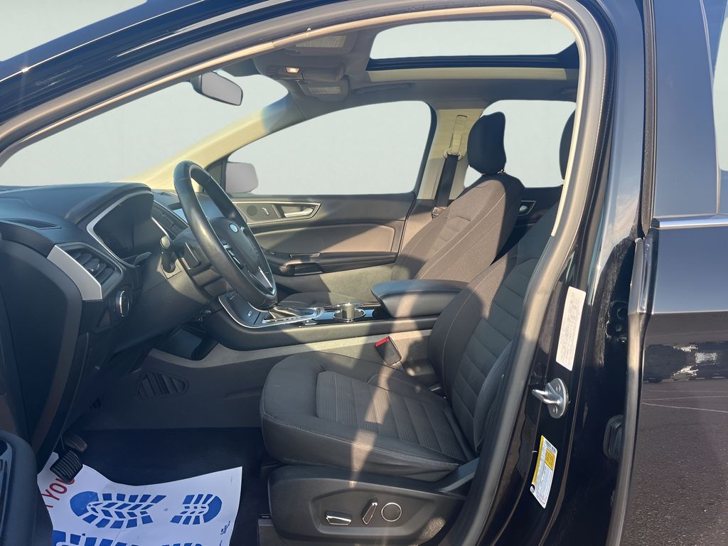 2017 Ford Edge