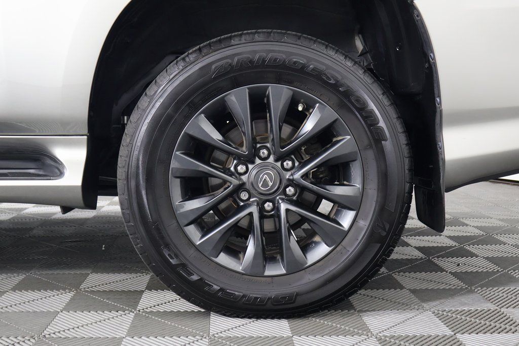 Thumbnail: 2023 Lexus GX - 17