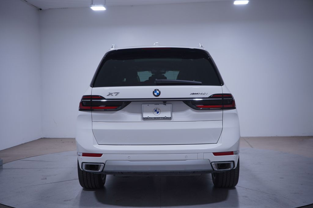 2025 BMW X7 xDrive40i 5