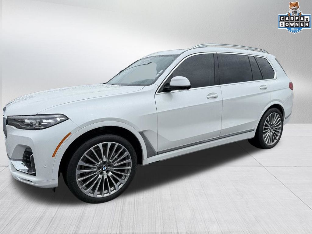 2022 BMW X7 xDrive40i AWD