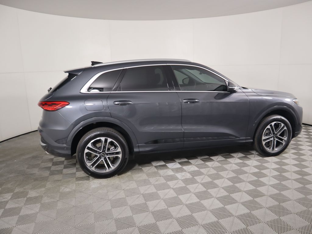 Thumbnail: 2025 Audi Q5 - 5