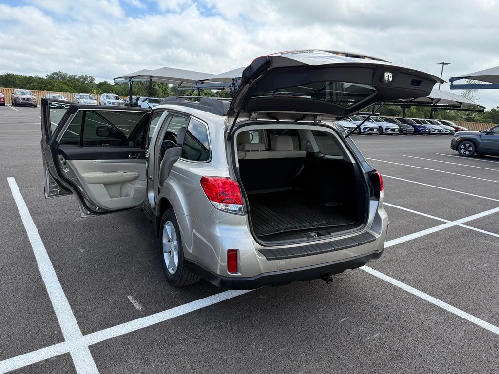 Thumbnail: 2014 Subaru Outback - 25