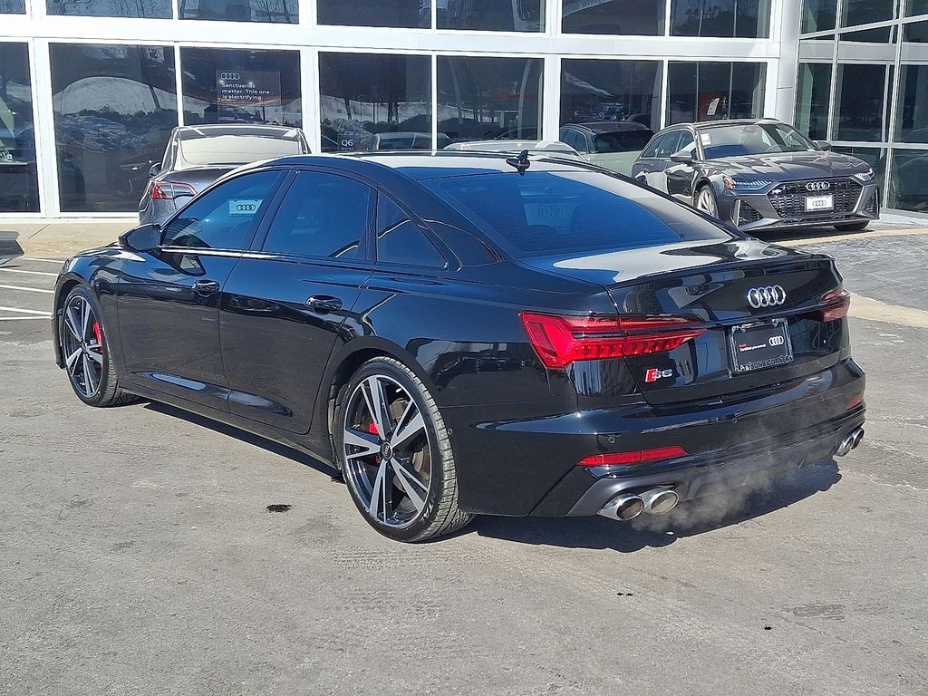 Thumbnail: 2022 Audi S6 - 6