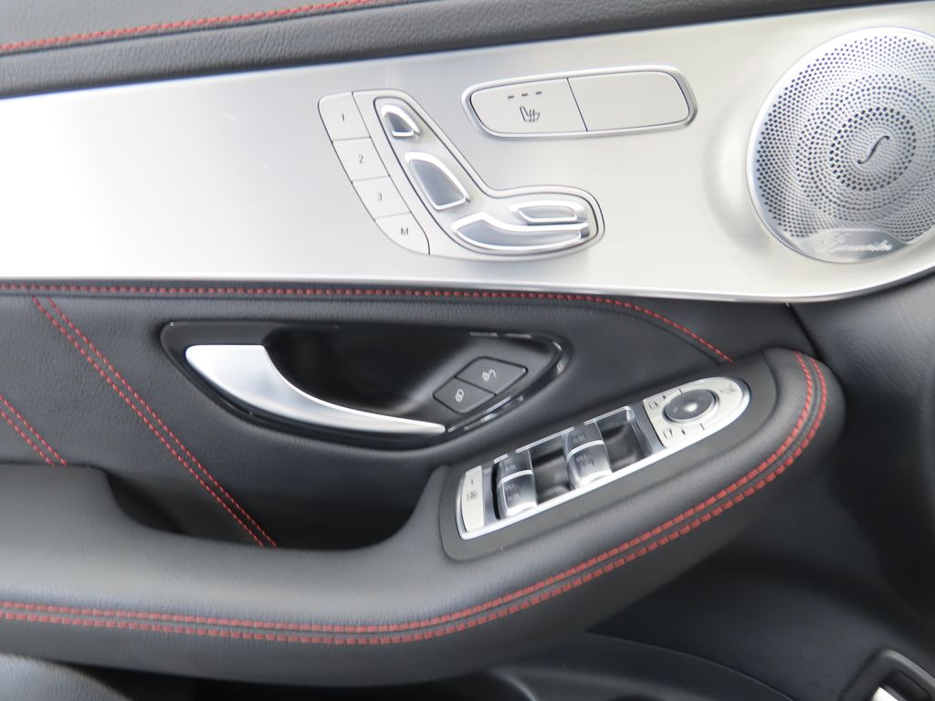 Thumbnail: 2020 Mercedes-Benz GLC - 24