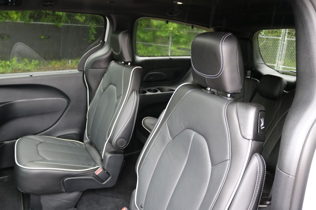 Used Car 2025 Chrysler Pacifica  Limited For Sale Under $50,000 In Austin, Texas