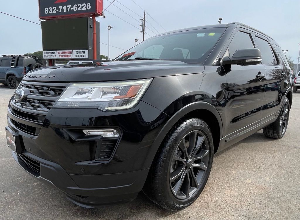 2018 Ford Explorer XLT Black at Autostrade