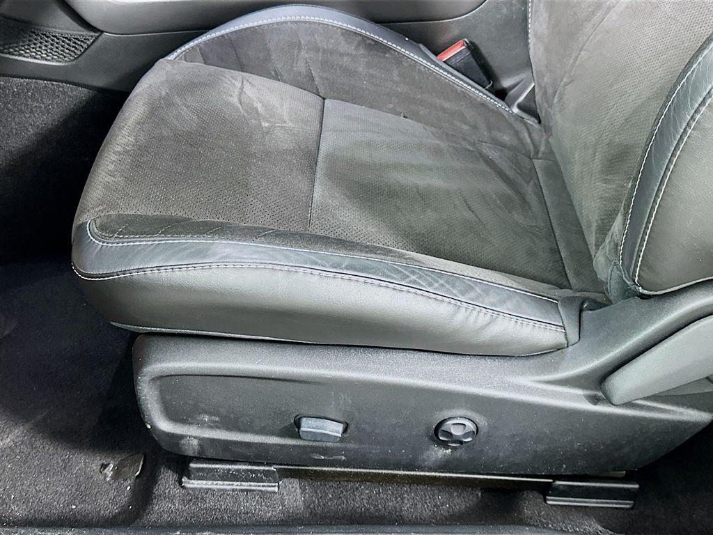 Thumbnail: 2019 Dodge Challenger - 19