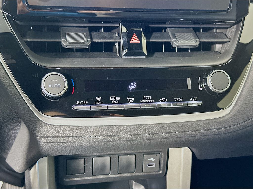 Thumbnail: 2025 Toyota Corolla Cross - 16