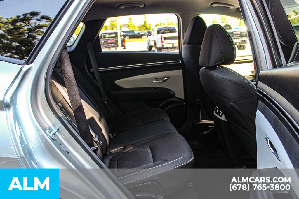 Used 2024 Silver Hyundai SEL image 19