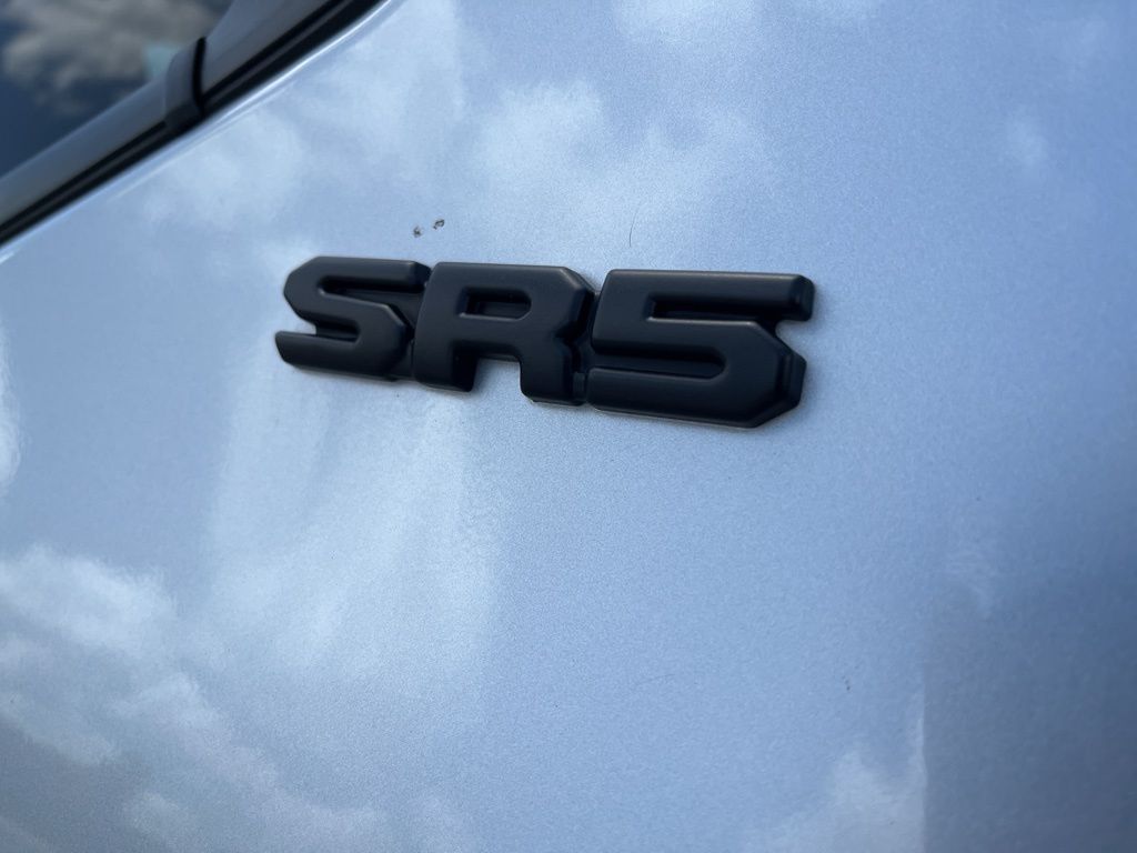 Thumbnail: 2022 Toyota Tundra - 8