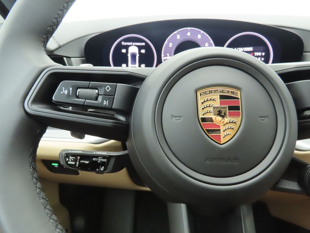 Thumbnail: 2025 Porsche  - 14