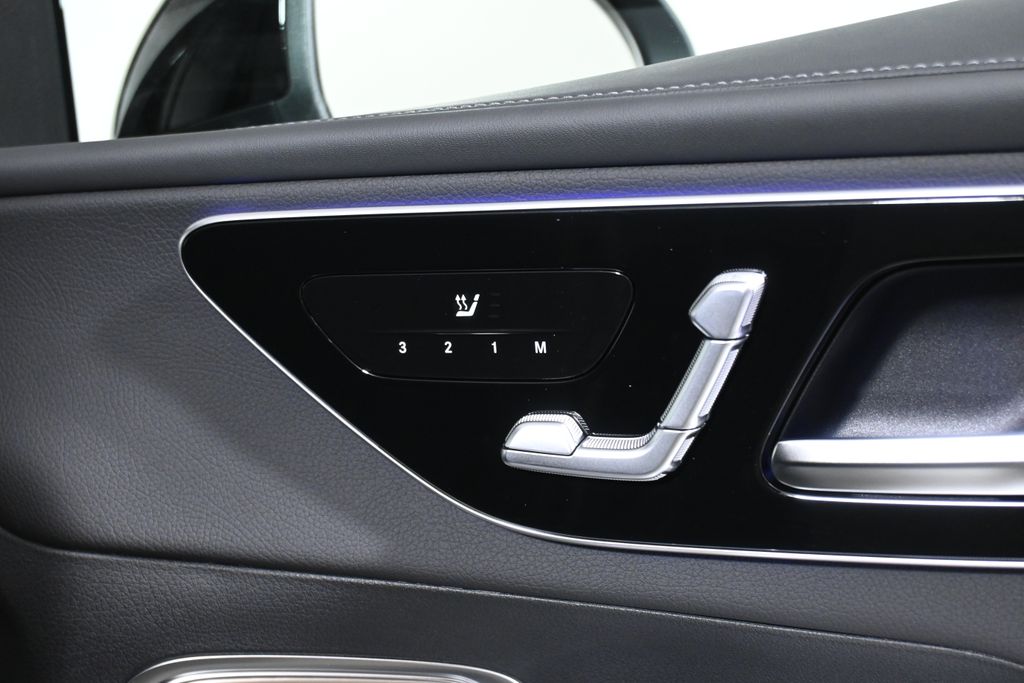 Thumbnail: 2026 Mercedes-Benz GLC - 22