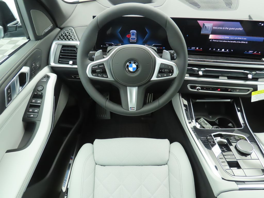 Thumbnail: 2026 BMW X5 - 10