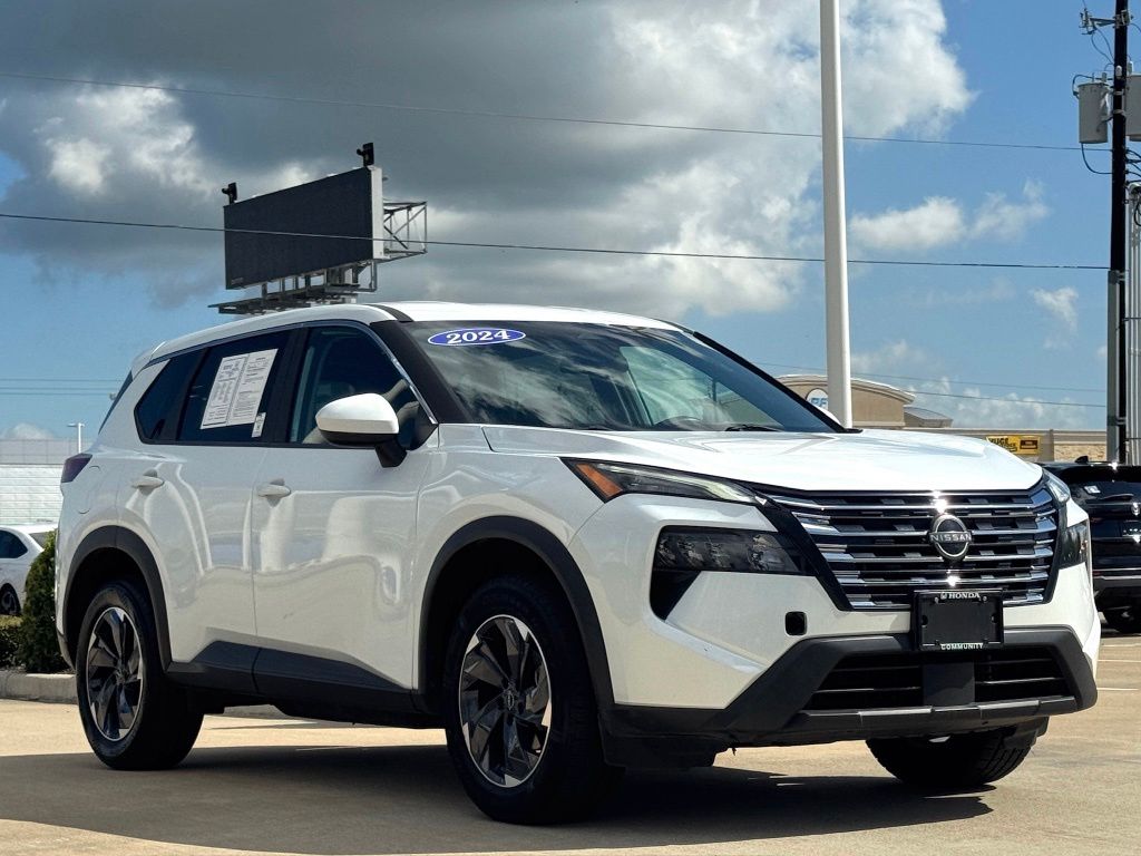 2024 Nissan Rogue SV White at Central Houston Nissan