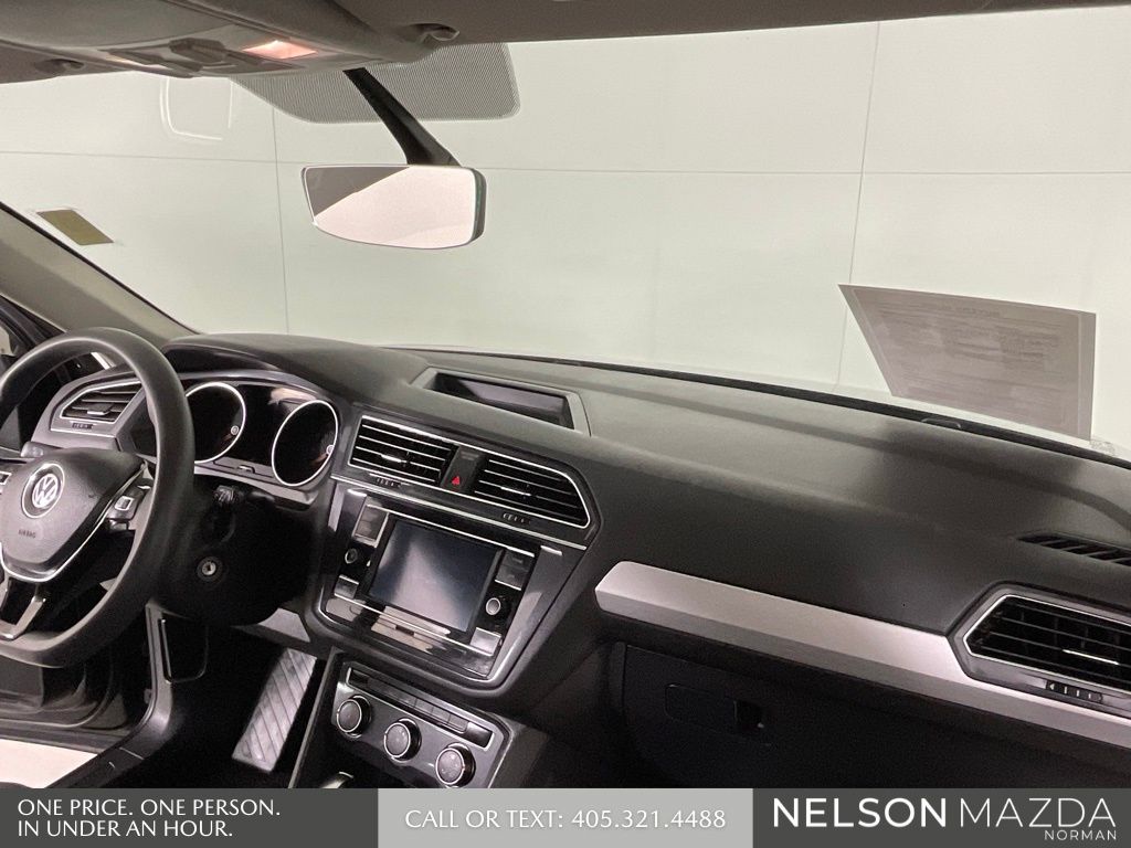 Used 2021 Black Volkswagen 2.0T S image 30