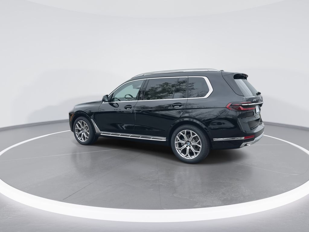 Thumbnail: 2027 BMW X7 - 6