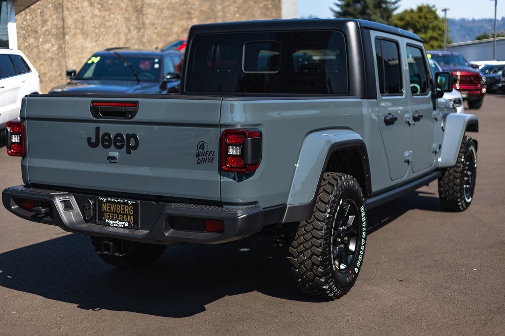 2025 Jeep Gladiator Willys thumbnail 8