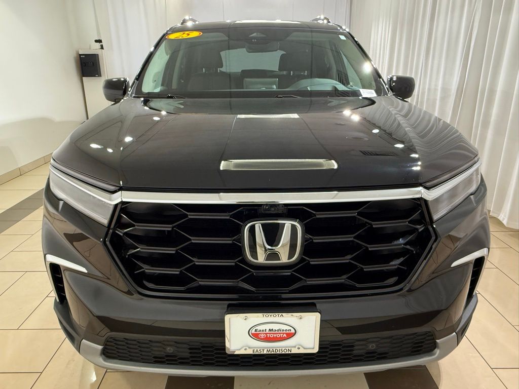 Thumbnail: 2025 Honda Pilot - 8