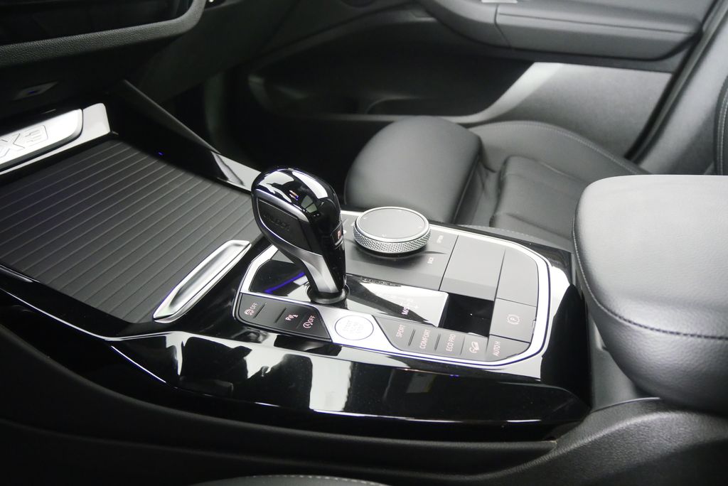 Thumbnail: 2023 BMW X3 - 25