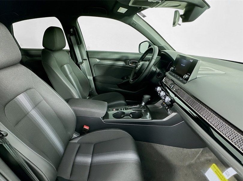 2025 Honda Civic Sport photo