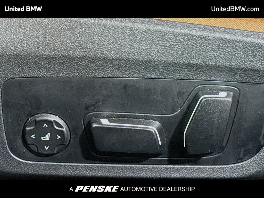 Thumbnail: 2025 BMW 4 Series - 4