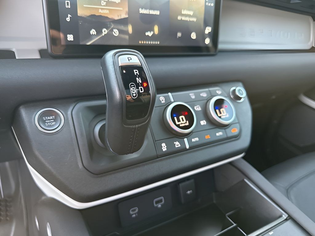 Used Car 2023 Land Rover Defender 110  Se For Sale Under $60,000 In Austin, Texas