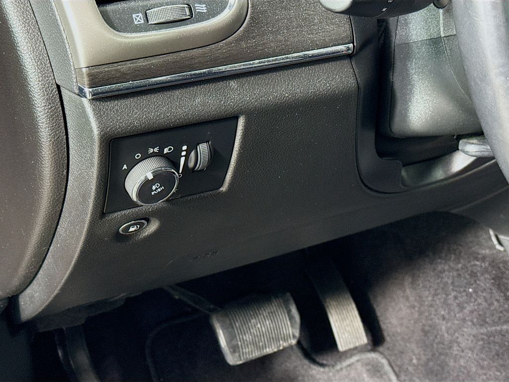 Thumbnail: 2018 Jeep Grand Cherokee - 10