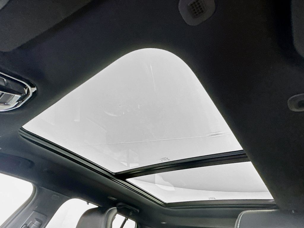 Used 2023 Black Jeep Overland image 21