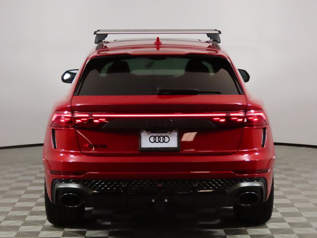 Thumbnail: 2026 Audi RS Q8 - 4
