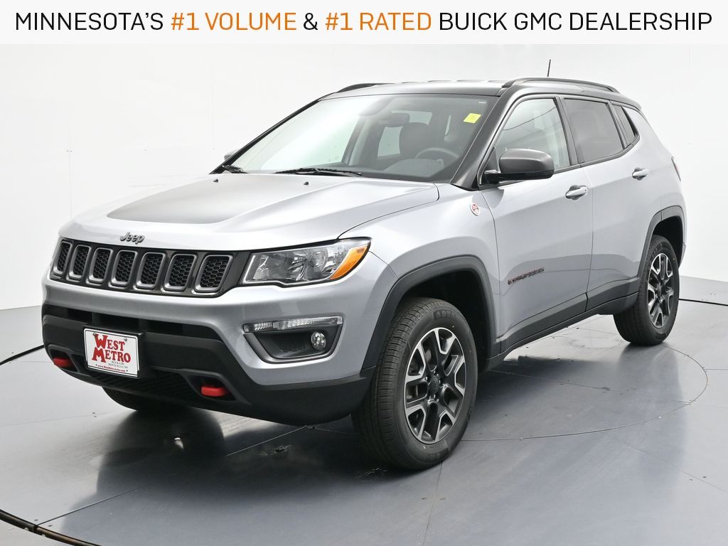 Billet Silver Metallic Clearcoat 2019 Jeep Compass SUV / Crossover Four-Wheel Drive 9-Speed Automatic
