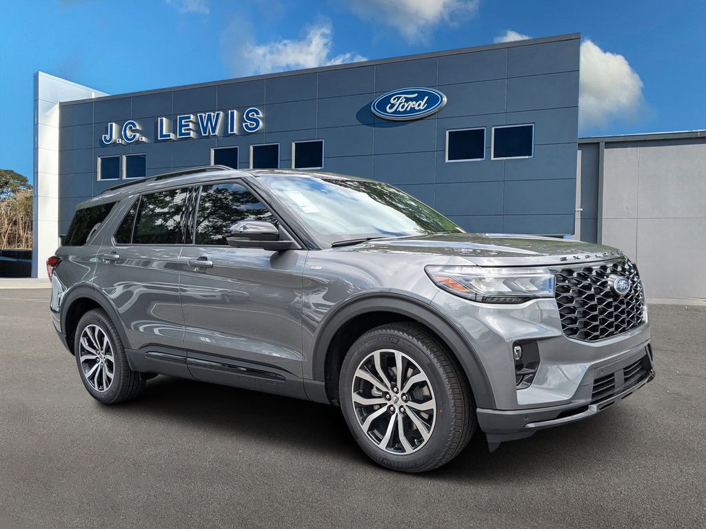 2026 Ford Explorer ST-LINE RWD's photo
