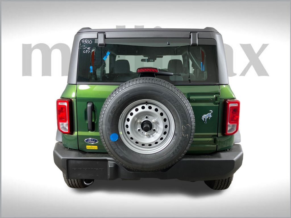 2025 Ford Bronco Base photo 6