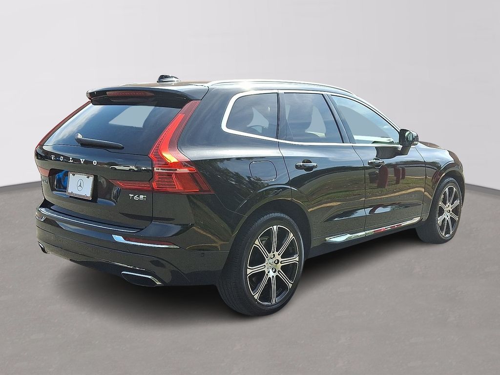 Thumbnail: 2018 Volvo XC60 - 4