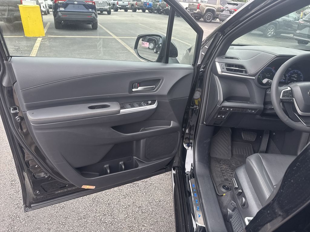 New 2026 Toyota Sienna Van
