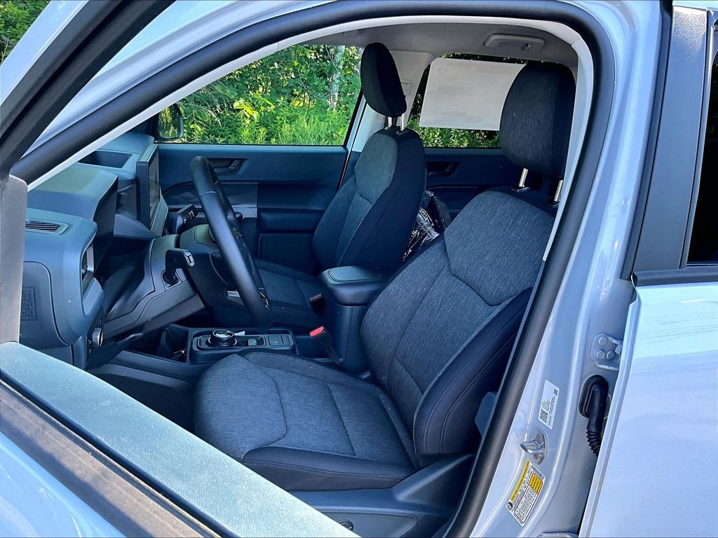 2026 Ford Maverick — photo 10