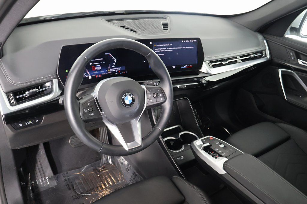 Thumbnail: 2023 BMW X1 - 7