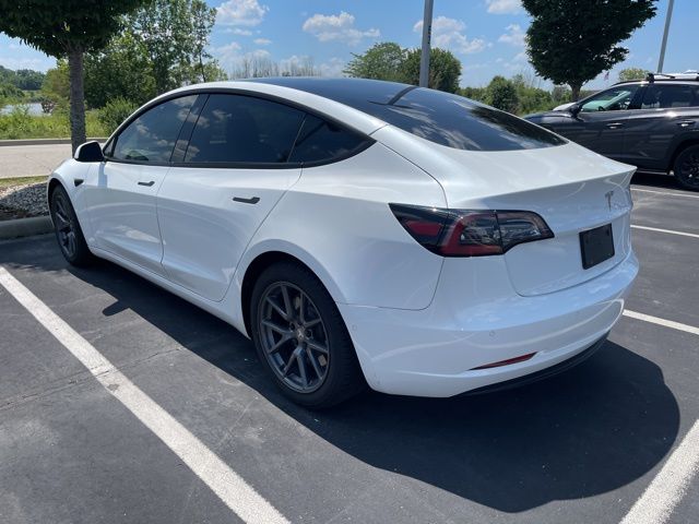 Thumbnail: 2021 Tesla Model 3 - 4