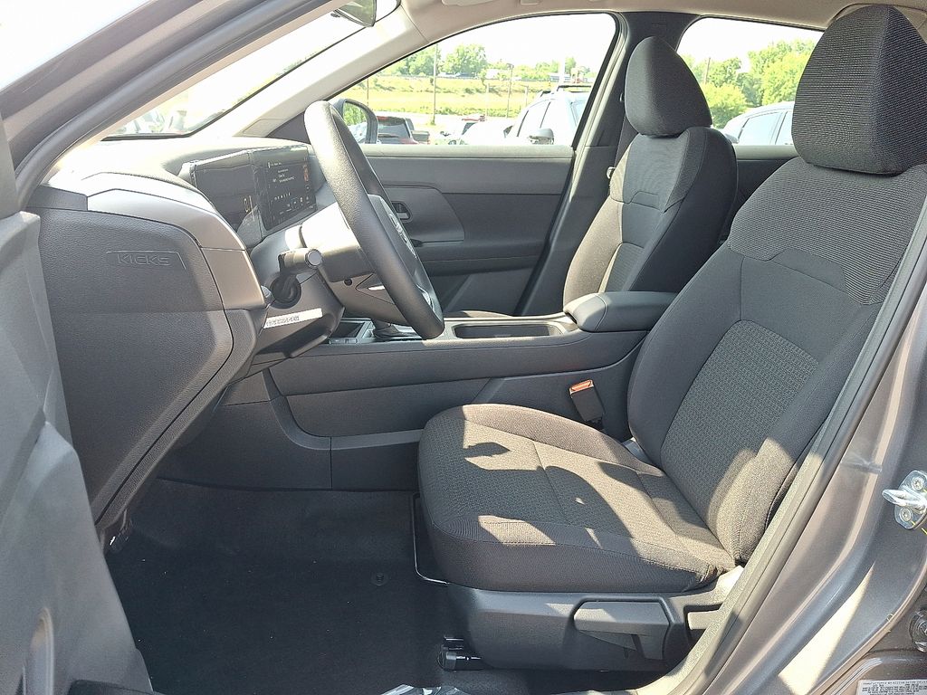 2026 Nissan Kicks — photo 9