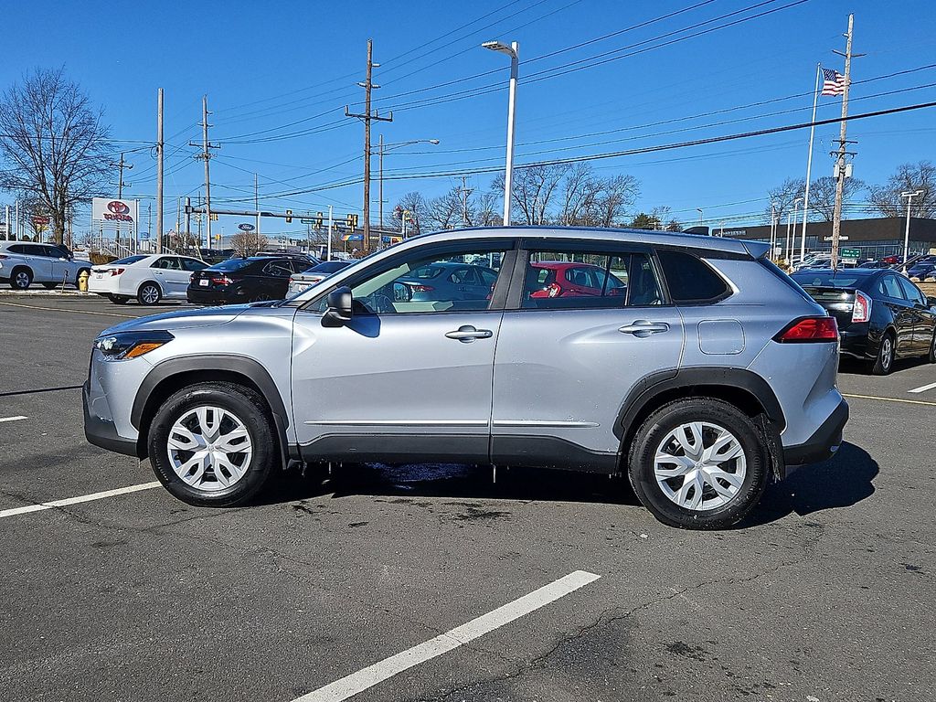 Thumbnail: 2025 Toyota Corolla Cross - 8