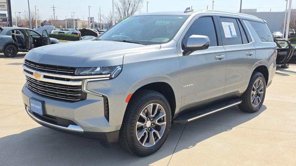 Sterling Gray Metallic 2023 Chevrolet Tahoe LT 4WD SUV / Crossover Four-Wheel Drive