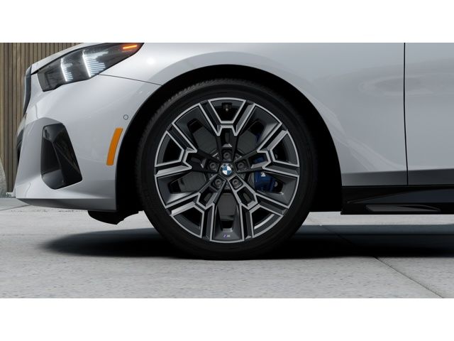 Thumbnail: 2026 BMW 5 Series - 7