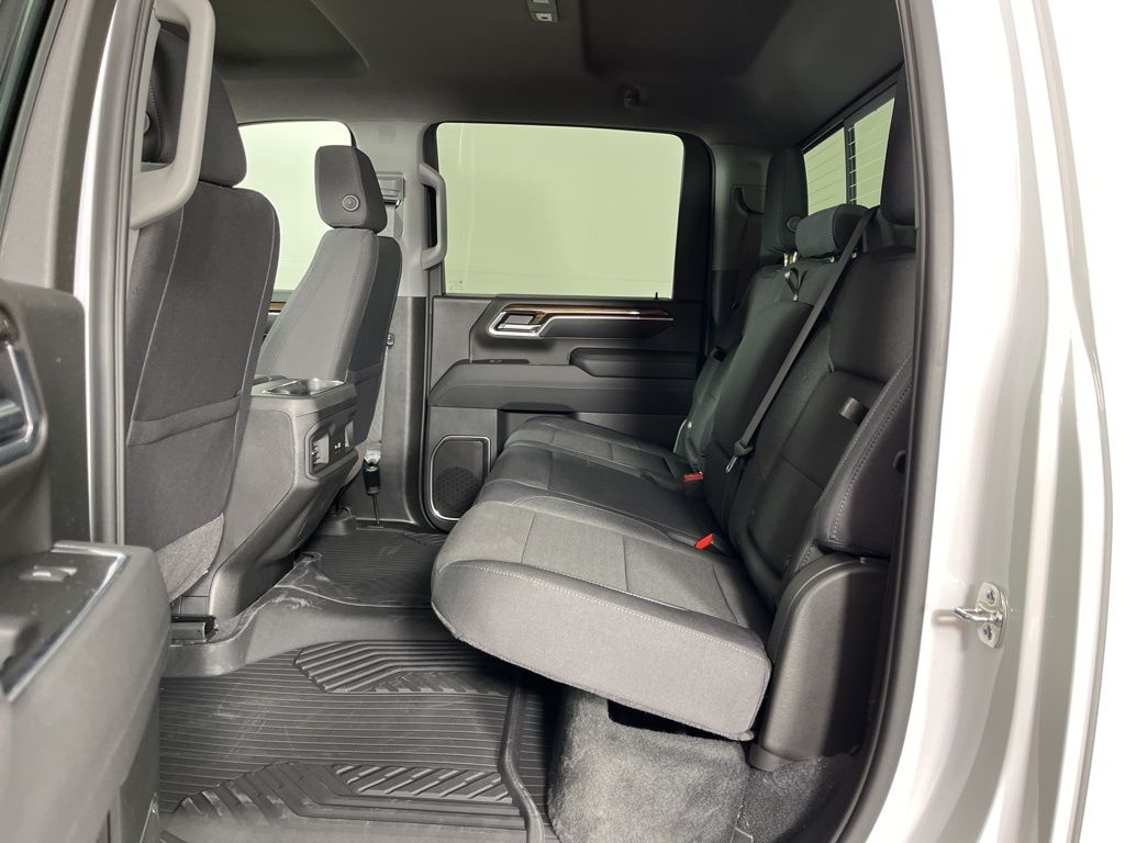 Thumbnail: 2026 Chevrolet Silverado 2500 - 24