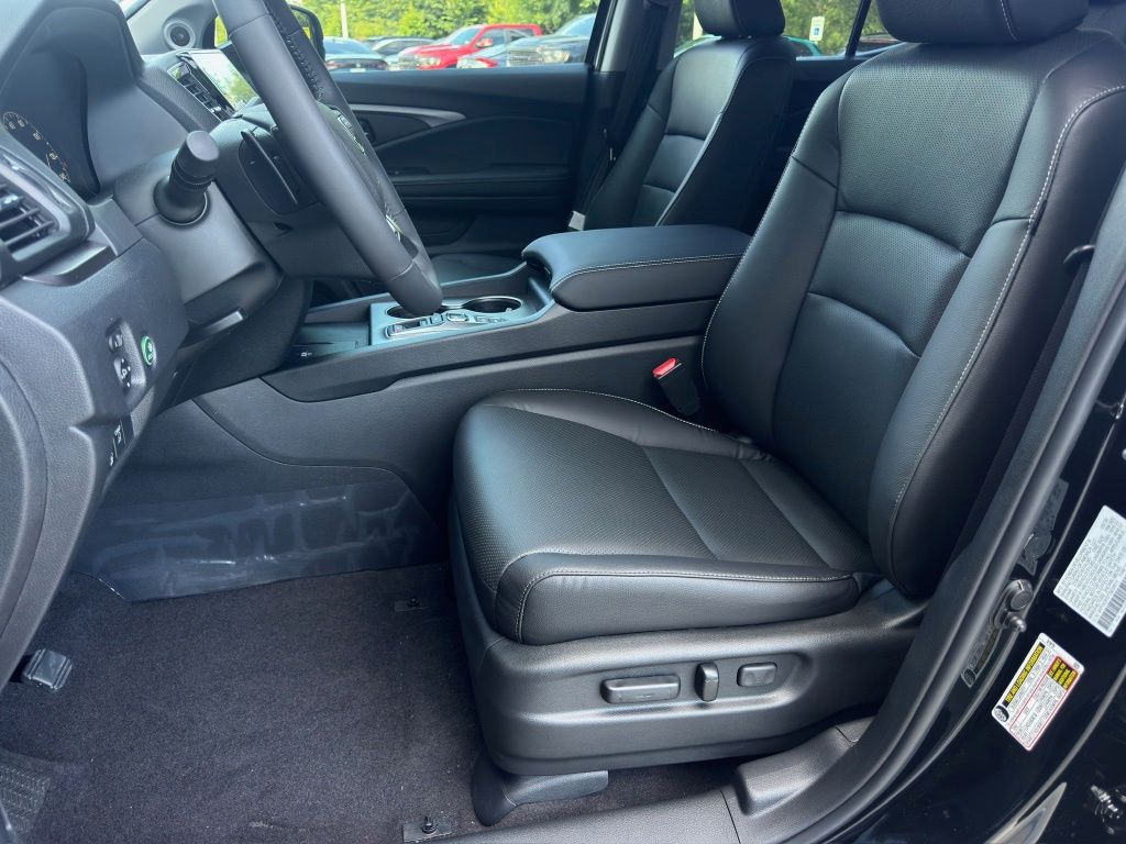 2026 Honda Ridgeline RTL Black at Classic Honda Galveston