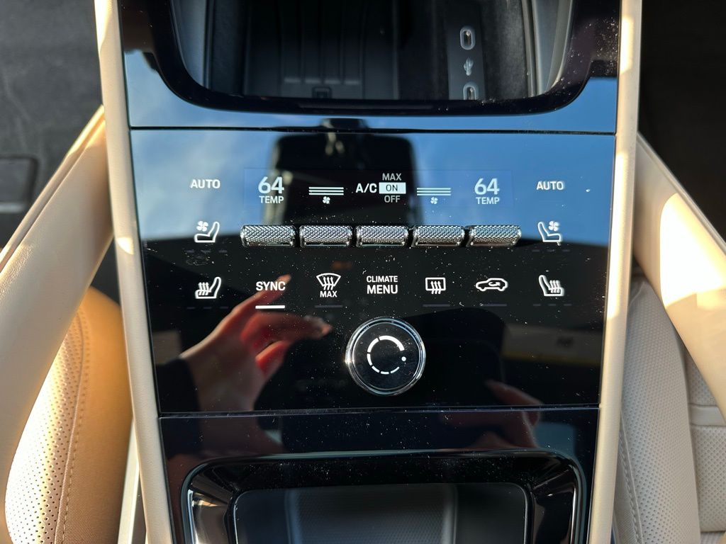 Thumbnail: 2026 Porsche Cayenne - 27