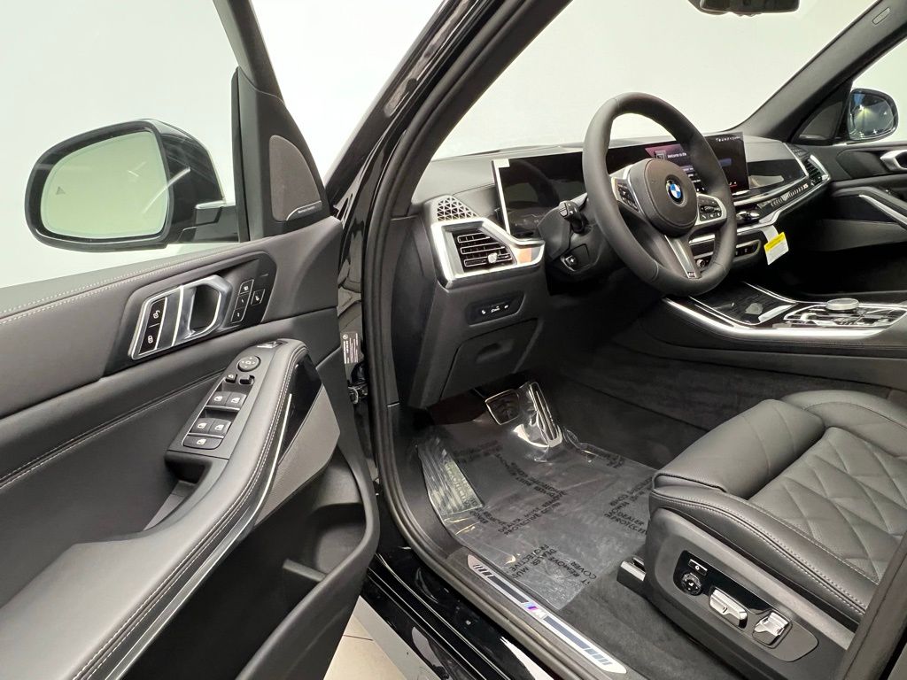 Thumbnail: 2026 BMW X5 - 22