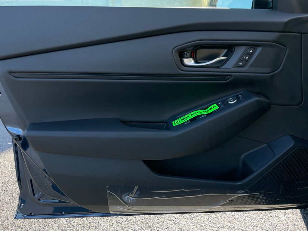 2025 Honda Accord EX-L 24
