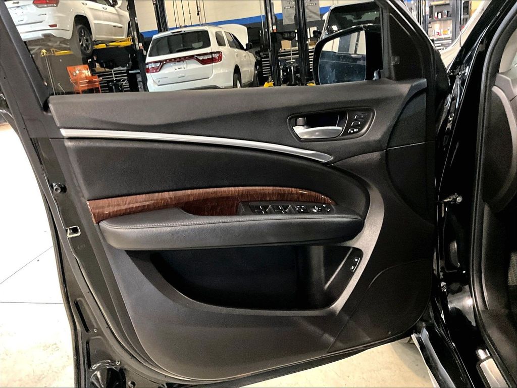 2017 Acura MDX — photo 9