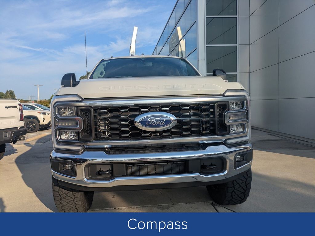 2026 Ford F-350 Super Duty LARIAT