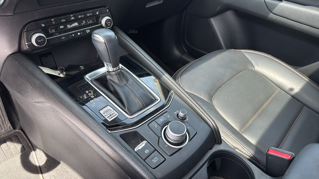 2023 Mazda CX-5 2.5 S Preferred Package White at Sutliff Volkswagen