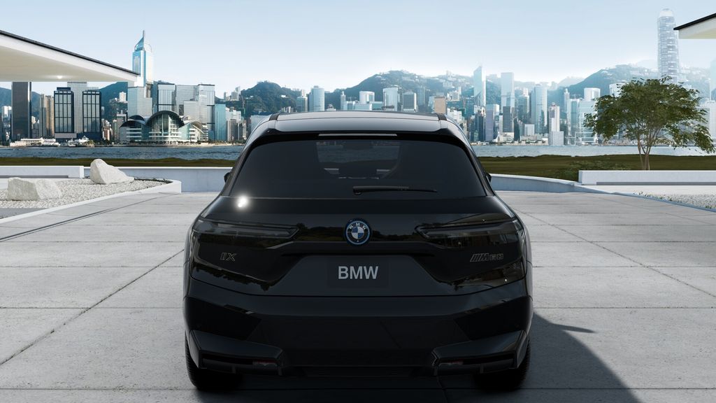 2025 BMW iX M60 32